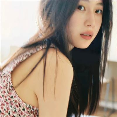 草裙舞女孩